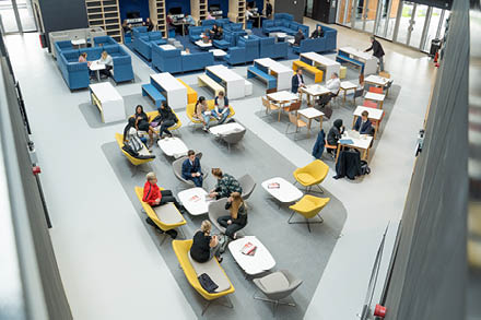 Smart Innovation Hub outside 440px